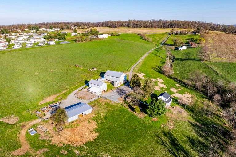 85 TOME FARMS LANE, YORK (53.5 ACRES)