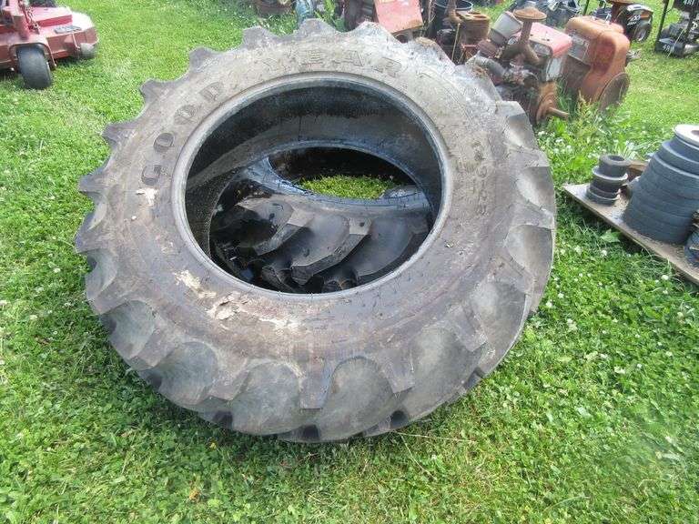 PR 14.9x28 New Tire
