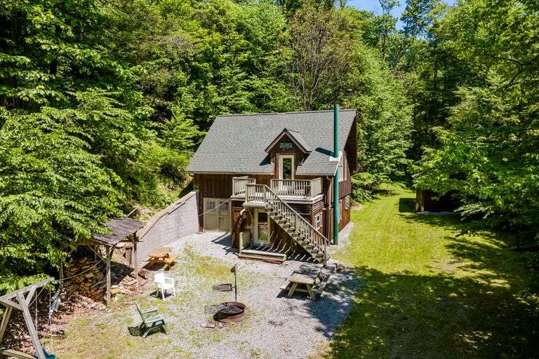 275 LESTER LANE, MCALISTERVILLE (31.4 ACRES)