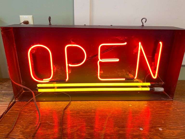 Lighted OPEN Sign