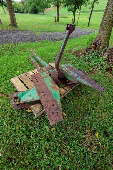 John Deere Loader Brackets