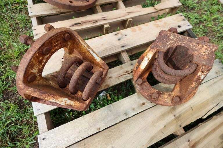 M&W Dual Hubs