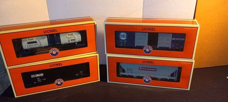 Lionel Cars