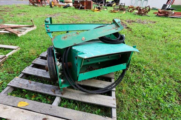 John Deere Accelerator
