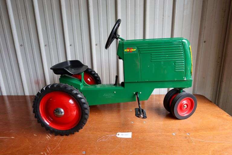Oliver 70 Row Crop Pedal Tractor