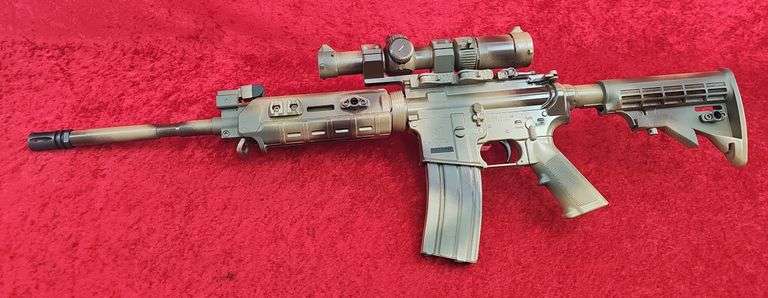 Custom Stag Arms   Model 15  5.56  Rifle