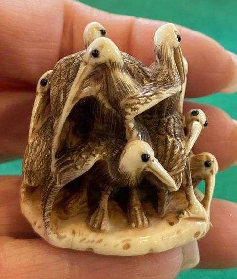 Netsuke Pile of Kiwis Ivory/Bone