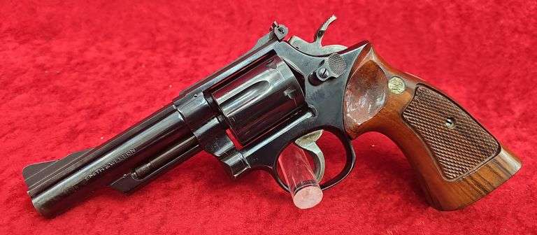 Smith & Wesson  19-4  357 Magnum  Revolver