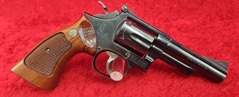 Smith & Wesson  19-4  357 Magnum  Revolver