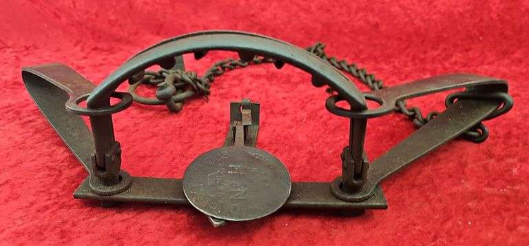 Oneida Newhouse No. 14 Toothed Beaver Trap