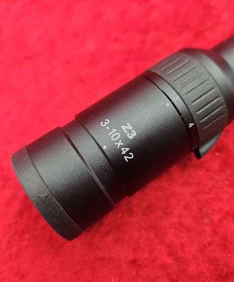 Swarovski Z3 Series 3-10x42 Scope like new w/box