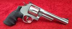 Smith & Wesson  Model 657-4  41 Magnum  Revolver