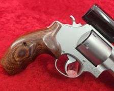 Smith & Wesson  Model 629-5 Performance Center   44 Mag  Revolver