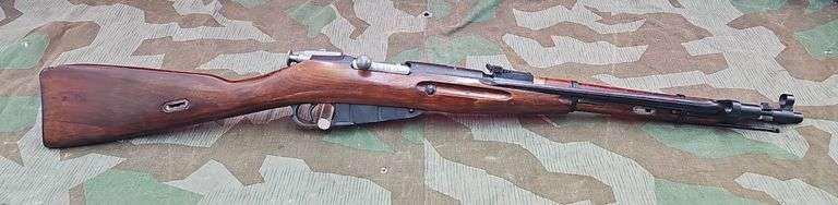 Russian  M44 Mosin Nagant  7.62x54R  Carbine