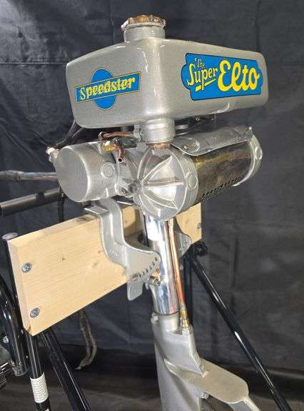 Restored EVINRUDE Super Elto Speedster 7 HP Outboard