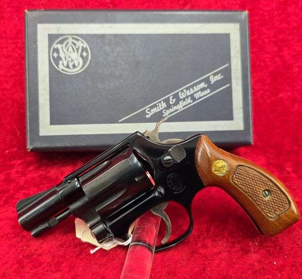 Smith & Wesson   Model 37 Airweight   38 spl.   Revolver