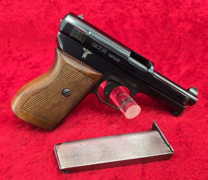 WWII Kreigsmarine  Nazi Marked Model 1934  32 cal.   Pistol