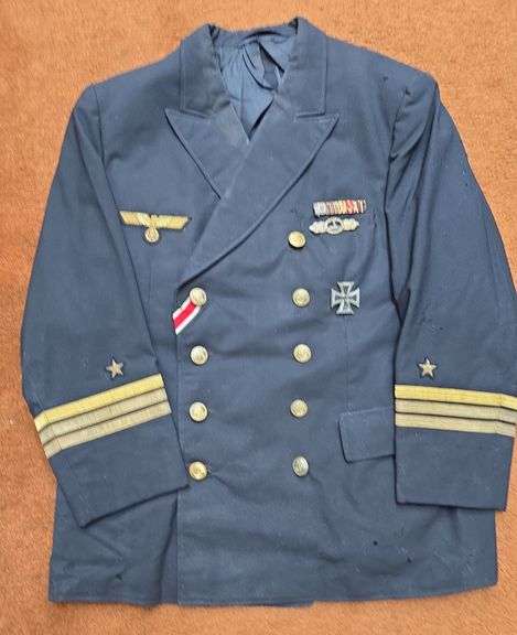 WWII German Kreigsmarine Navy Uniform w/Medals