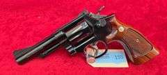 Smith & Wesson   Model 19-4  357 Magnum   Revolver