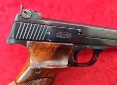 Smith & Wesson  Model 41 Heavy Bbl.   22 cal.   Target Pistol