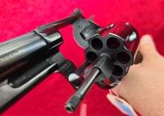 Smith & Wesson   Model 29-2  44 Magnum  Revolver