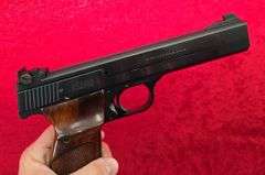 Smith & Wesson  Model 41 Heavy Bbl.   22 cal.   Target Pistol
