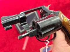 Smith & Wesson   Model 37 Airweight   38 spl.   Revolver