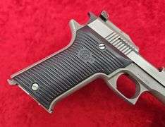 AMT   AutoMag II  22 Magnum  Pistol