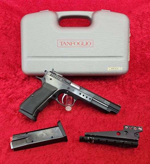 EAA  Witness Hunter  10mm  Pistol