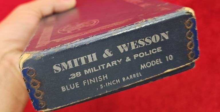 Smith & Wesson  Model 10-5  38spl  Revolver