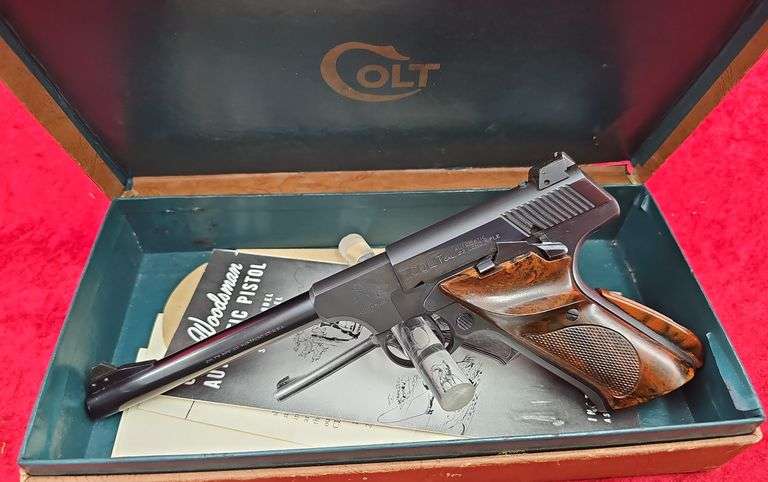 Colt  Woodsman   22 cal.   Pistol w/box