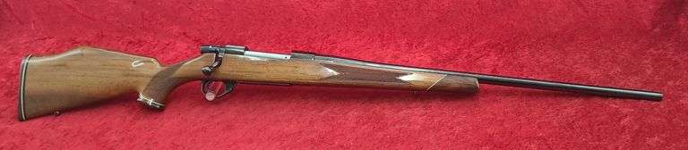 Weatherby  Vangaurd Deluxe  270 cal.   Rifle