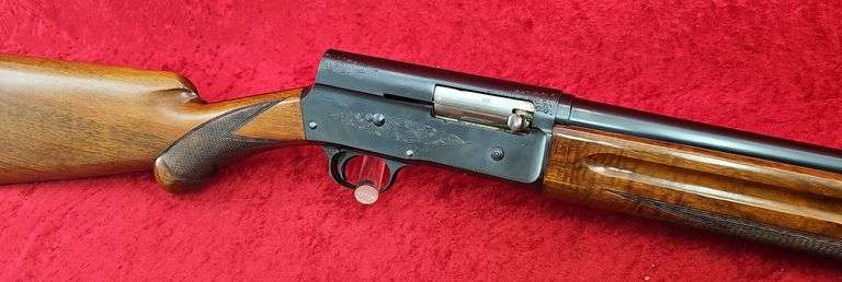 Belgium Browning   Model A5  16 ga.   Shotgun