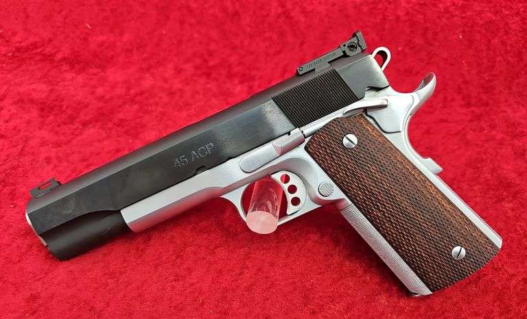 Les Baer  Custom   45   Pistol