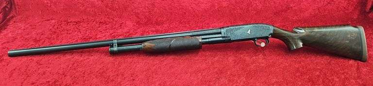 Winchester   Deluxe Engraved Heavy Duck Model 12  12 ga.   Shotgun