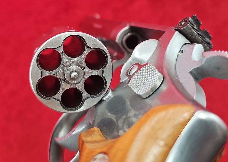 Smith & Wesson  66-1  357 Mag  Revolver
