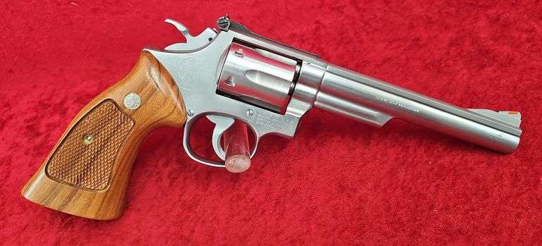 Smith & Wesson  66-1  357 Mag  Revolver