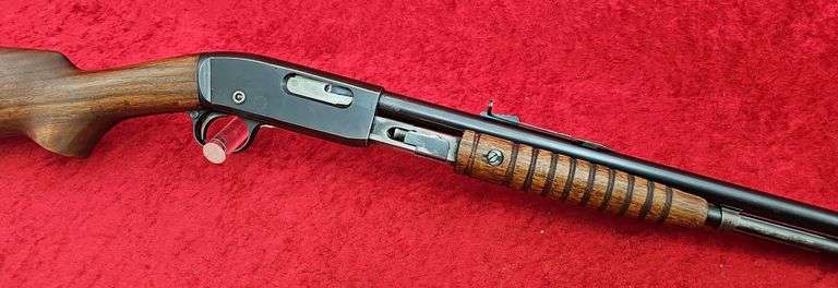 Remington   Model 25  25-20 cal.   Pump Rifle