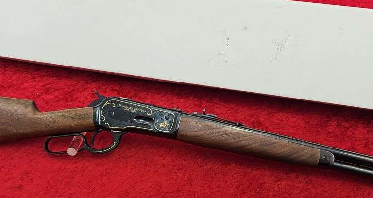 Winchester  Model 1886 NRA Comm.   45-70  Short Rifle