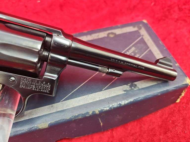 Smith & Wesson  Model 10-5  38spl  Revolver