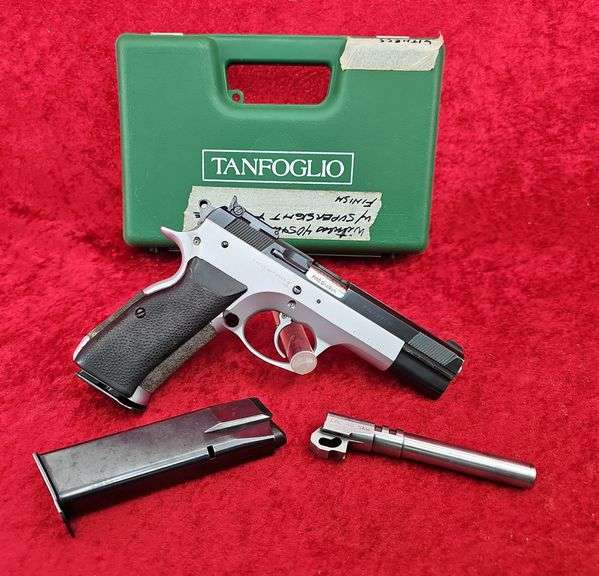EAA  Witness   40 cal.   Pistol w/extra bbl.