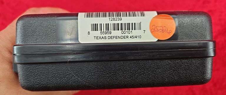 Bond Arms   Defender  45 LC/410 ga.