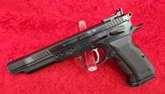 EAA  Witness Hunter  10mm  Pistol