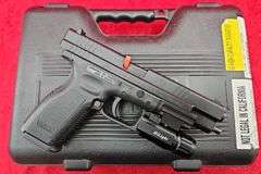 Springfield Armory  XD Tactical   40 cal.   Pistol