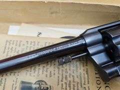 Colt   Officer's Model   22 cal.   Revolver w/original box