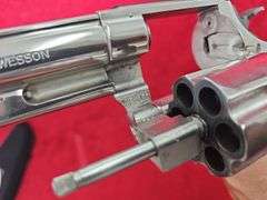 Smith & Wesson  29-2 Nickle   44 Mag  Revolver