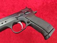 EAA  Witness Hunter  10mm  Pistol