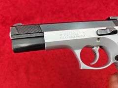 EAA  Witness   40 cal.   Pistol w/extra bbl.