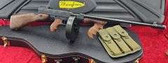 Auto Ordnance   Model 1927A1 Thompson   45 ACP  w/Violin Case