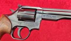 Dan Wesson   Model 15-2V  357 Mag  Revolver